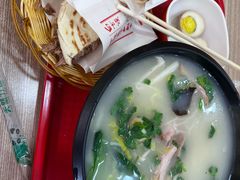 -盛秦腊汁肉白吉馍·米线(北宁湾店)