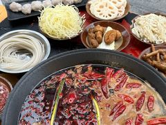 -黄潇洒老火锅(九眼桥宏济巷店)