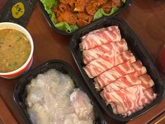 -海底捞火锅(新松江路生日主题店)