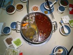 -左庭右院鲜牛肉火锅(浦江欢乐颂店)