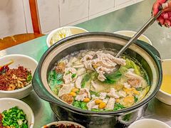 -陆师傅砂锅烫菜(圆通街店)