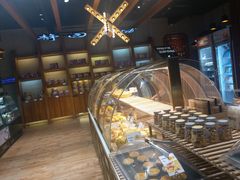 面包甜点陈列柜-粮丰园(迎宾店)