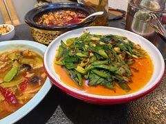 -万重锦·人文川菜馆(骡马市店)