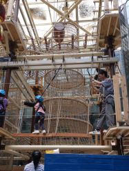 -PIPIKINGDOM皮皮王国欢乐号(欢乐海岸购物中心店)