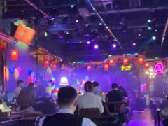 -喜鹊音乐酒馆(西街店)