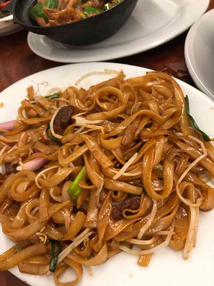 强记怡香园-"这家店的在从化街口区小有名气,是一家吃宵.