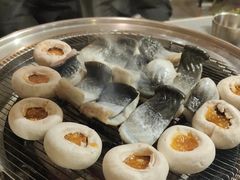 -围炉肉舍•炭烤活鳗•丹东海鲜烤肉(步行街店)