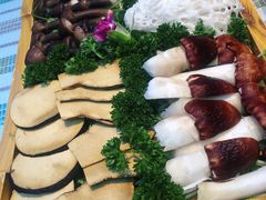 -慢丽江·云南野生菌土鸡锅(付家庄店)