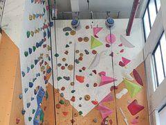 -啸岩馆 Roaring Climbing Gym
