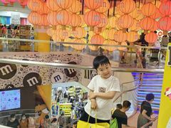 -m豆巧克力世界(上海世茂广场店)