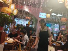 -巴卤社老火锅(财富店)