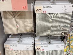 -优衣库(北京首开福茂宋家庄购物中心店)