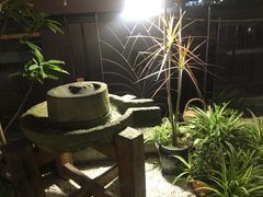 -冰冰龙虾·江湖菜·花园江景餐厅