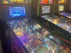 -CAGES凯吉思西餐厅运动乐园(静安店)