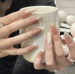 -IDO美甲美睫