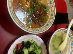 -金杨拉面王小吃面馆·牛三宝面·红烧牛肉粉