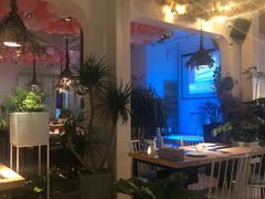 -春树下·树屋花房西餐厅(罍街AS1980店)