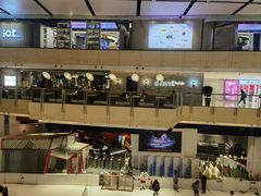 -香港ELEMENTS圆方