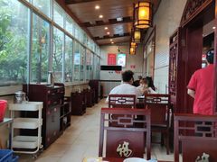 -老来福·非遗酸汤兔(凯旋路店)