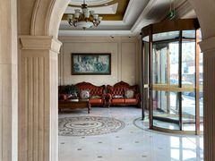 -维也纳酒店-停车场