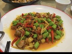 -焱焰鲜锅兔·佳味郑氏·自贡特色菜