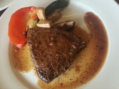 -大中华希尔顿酒店-念自助餐·嗨啤·小龙虾