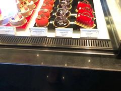 -Salon de The de Joel Robuchon(外滩18号店)