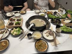 -汤宴·参须肚包鸡(南京路店)