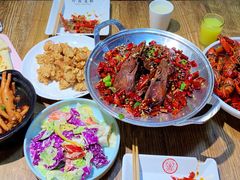 -叶派龙虾•招牌香辣蟹·海鲜(中海国际店)