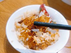 腊肉煲仔饭-周锦记广式餐厅