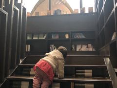 -钟书阁(松江泰晤士小镇店)