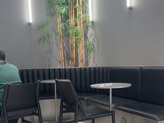 -M Stand(成都COSMO店)