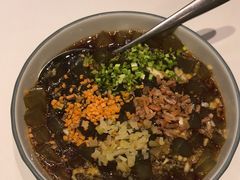 -海派美食·家宴海鲜青岛菜·石锅鲽鱼头(东方城店)