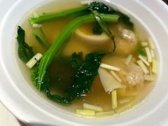 鲜虾净云吞-避风塘·老港味餐厅(虹口龙之梦店)