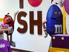 -m豆巧克力世界(上海世茂广场店)