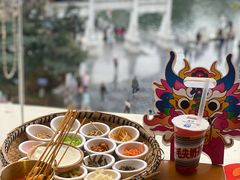 -包整·丝娃娃(一览甲秀楼风景店)