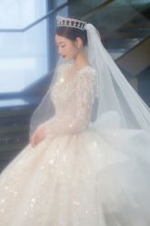 -洋洋婚纱品牌集合店