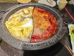 -宽板凳老灶火锅(台湾街店)
