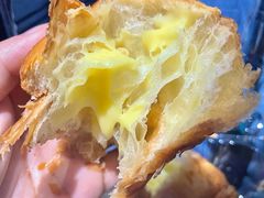爆浆牛角包-六贤记(杭州龙湖滨江天街店)