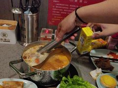 -金滏山烤肉·海鲜·火锅自助餐厅(襄阳万达店)
