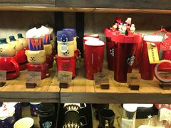 零售区-星巴克臻选(湖滨道店)