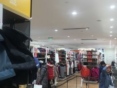 -优衣库(上海虹口龙之梦店)