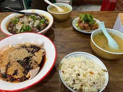 -朱大嘴肥肠血旺(福字街店)