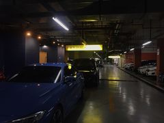 -北京银泰中心-停车场