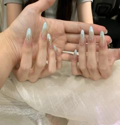 -桃色美甲沙龙