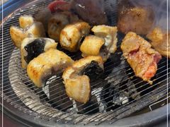 -围炉肉舍•炭烤活鳗•丹东海鲜烤肉(步行街店)