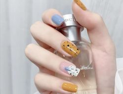 -雪奈传统美甲美睫