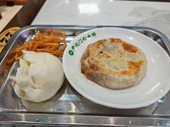 -尹记门钉肉饼(丰台站店)