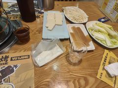 -東豫狼鲜货烧烤. 碳火烤鱼. 小龙虾(上海首店)