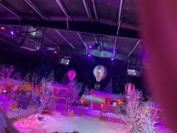 -圣名游乐城冰雪大世界